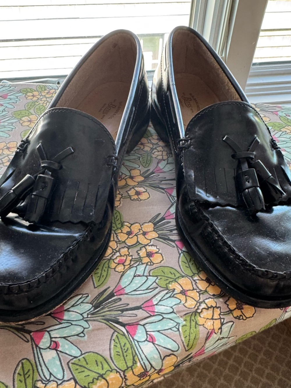 G.H. Bass Co. Black Tassle Loafer - Picture 4 of 10